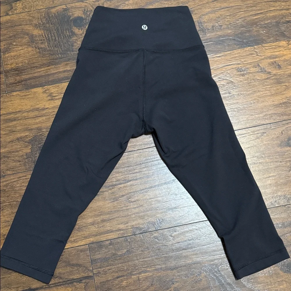 lululemon athletica Jet Black High-Waist Capris